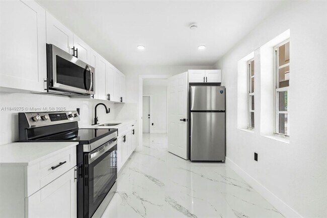 Building Photo - 10520 SW 160th St
