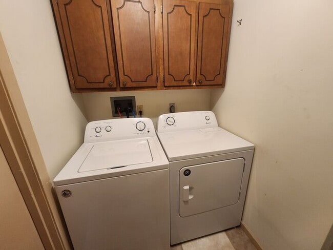 Building Photo - 3 Bedroom 2 Bath Condo Near Honey Creek Co...