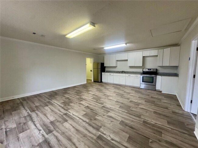 Building Photo - 34649 Grantham College Dr
