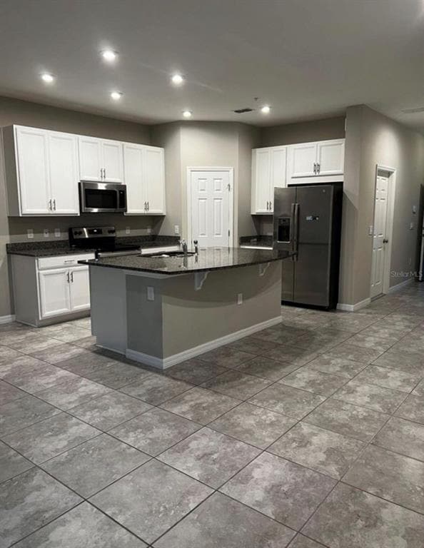 Building Photo - 10552 Salt Grove St