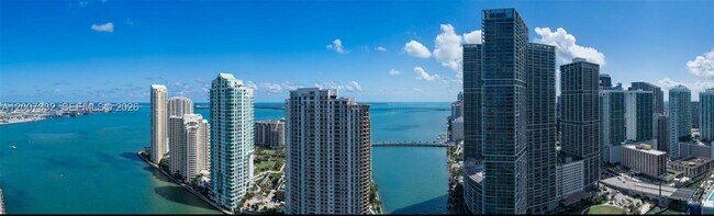 Building Photo - 300 Biscayne Blvd Way