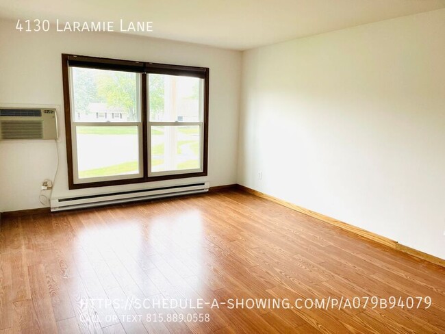 Building Photo - Newly Renovated 2 Bedroom Apt with Washer/...