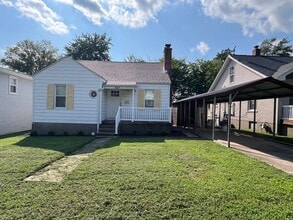 Building Photo - 627 Whitelaw Ave