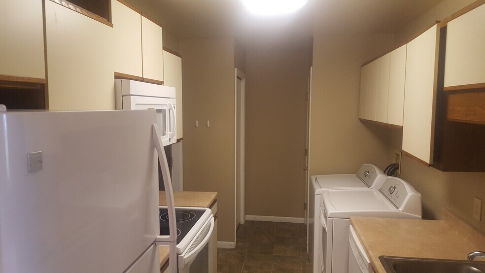 Building Photo - 3915 Todd St