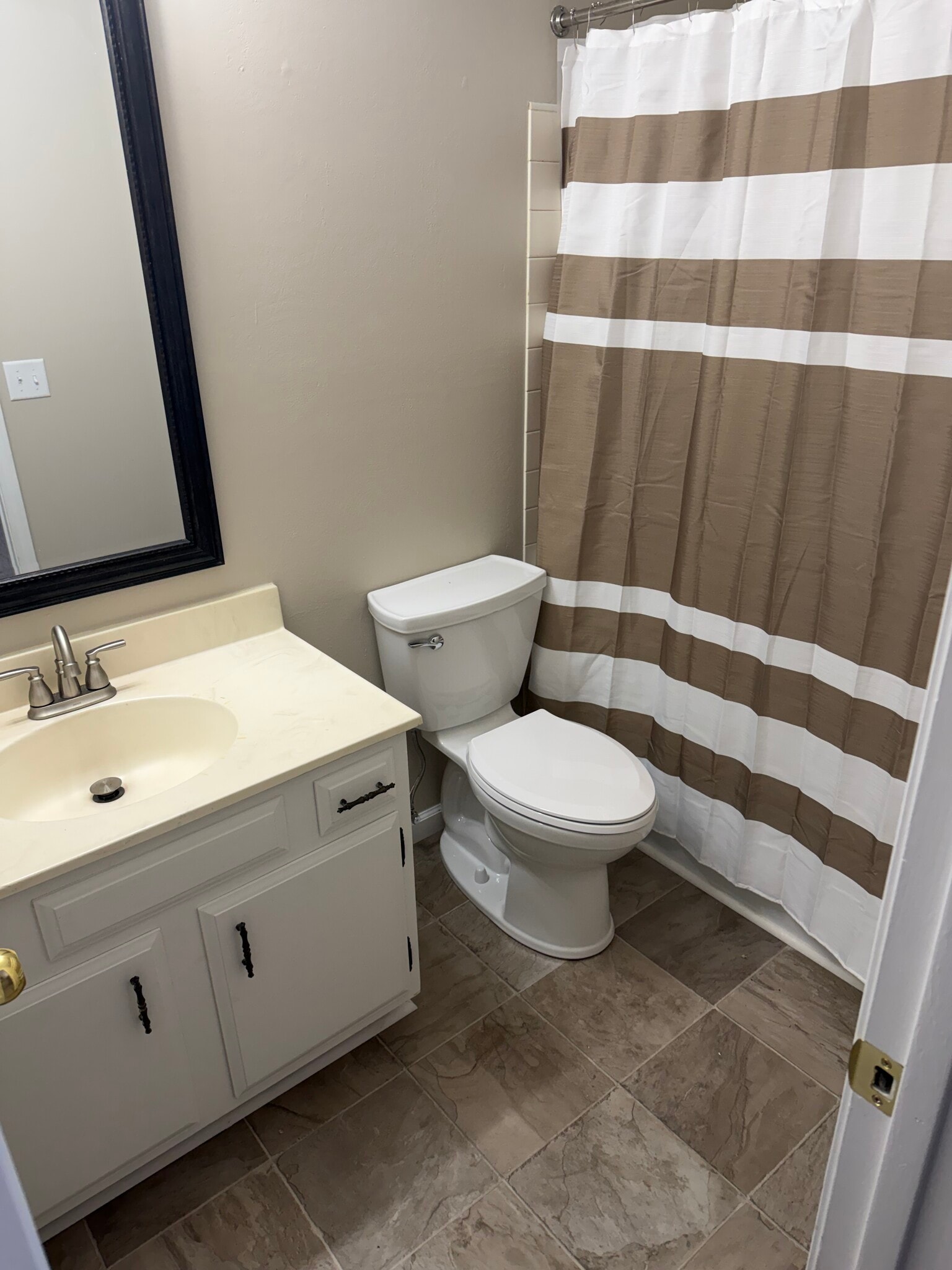 Master bathroom - 2325 Palladio Ave