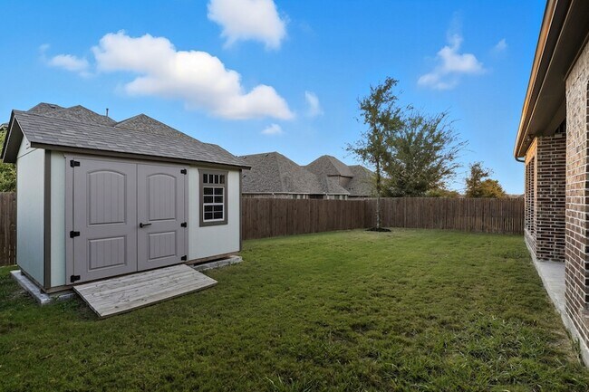 Building Photo - 4021 Angelina Dr