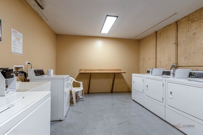 Building Photo - 1147 Miller Ln