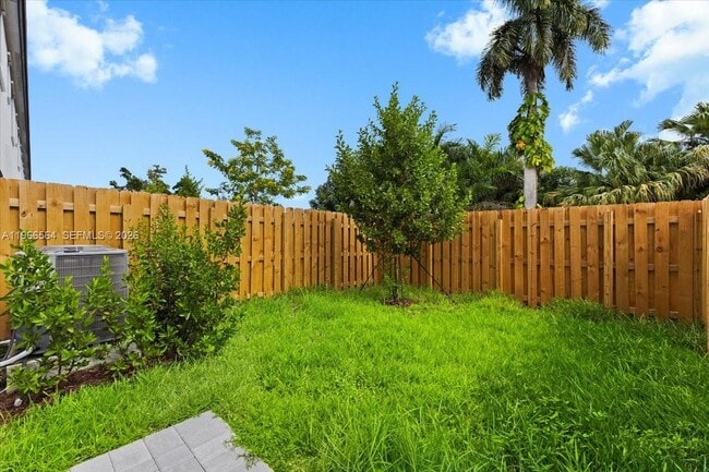 Building Photo - 35779 SW 178th Ct