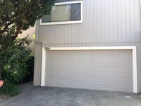 Building Photo - Spacious Townhome in Citrus Heights