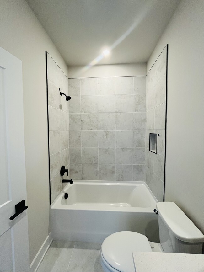 Building Photo - 2615 Wilkinson Pike