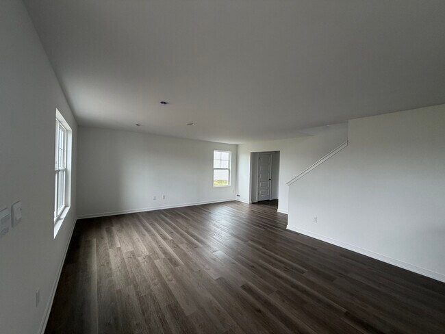 Building Photo - 116 Cornerstone Xing