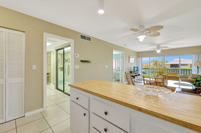 Building Photo - 2400 S Ocean Dr
