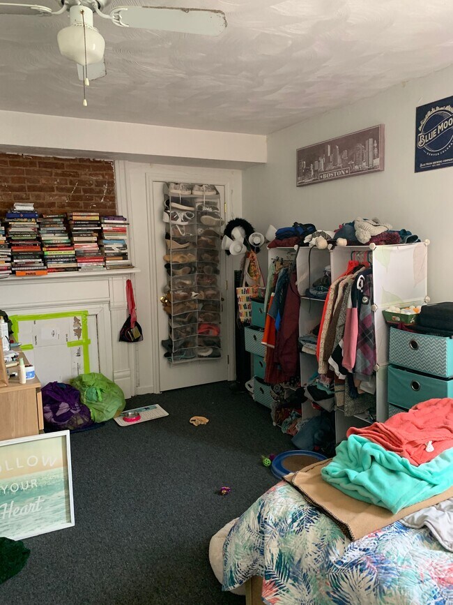 Building Photo - 308 S Neville St