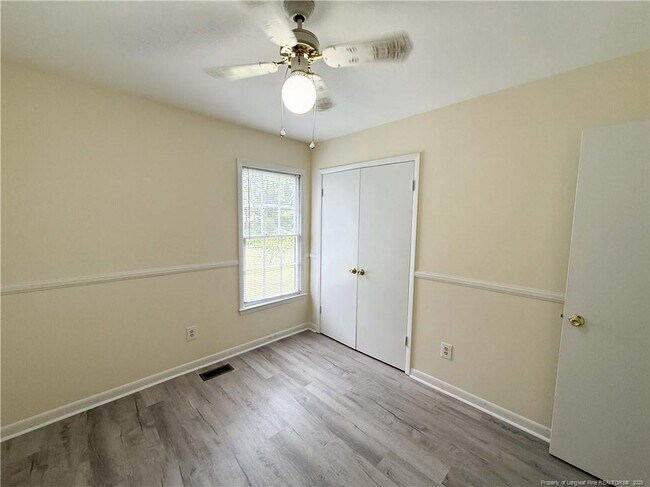 Building Photo - 518 Suffolk Ct