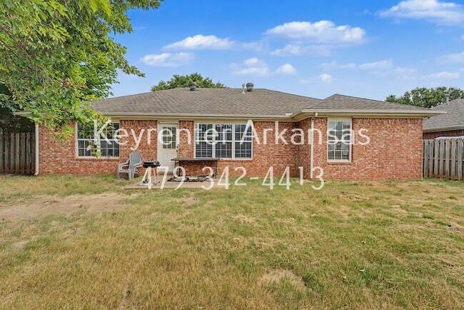 Building Photo - 3801 SW Carriageway Ave