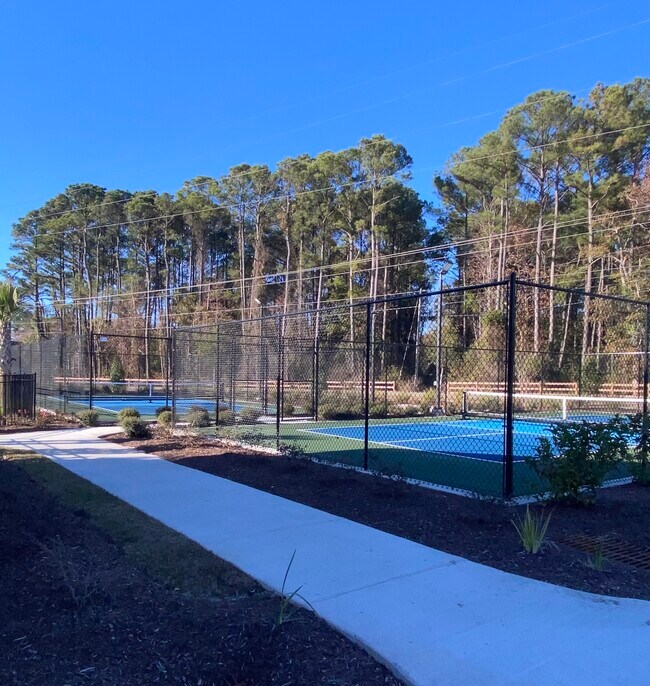 Building Photo - 3336 Mid Summer Ln