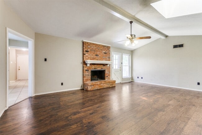 Building Photo - 7739 La Manga Dr