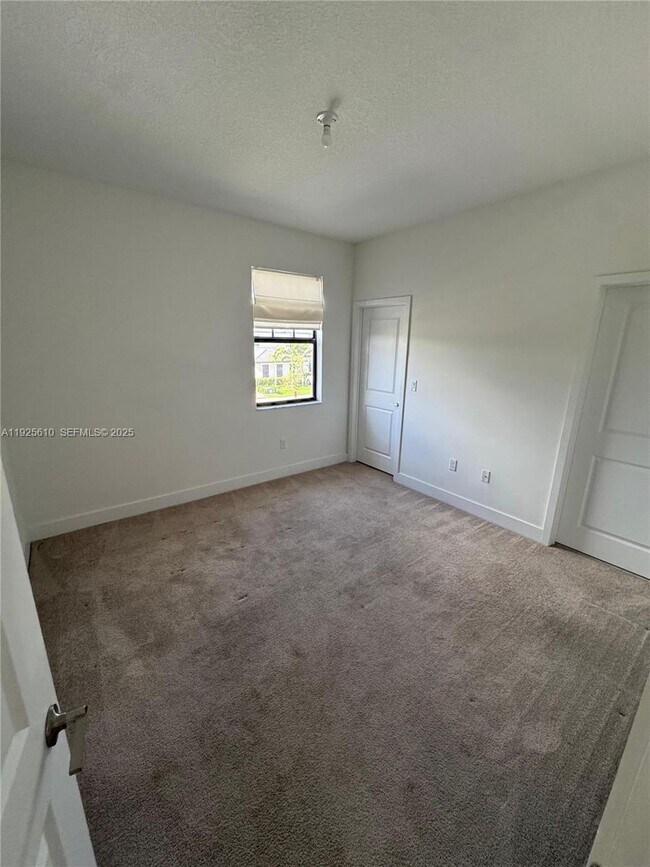 Building Photo - 17355 SW 41st St