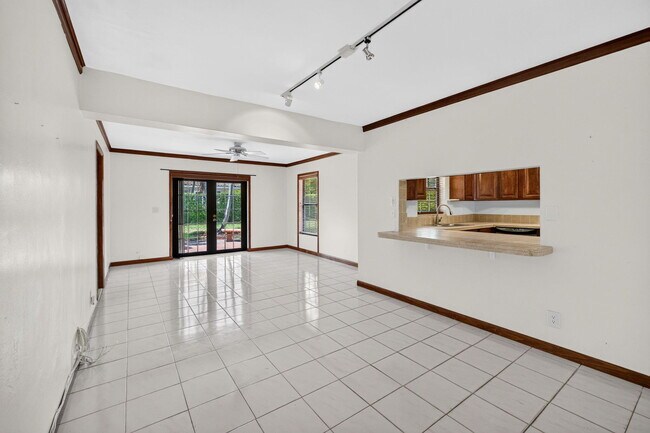 Building Photo - 2060 Tropic Isle