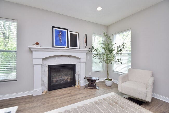 Building Photo - 7164 Glenvalley Dr