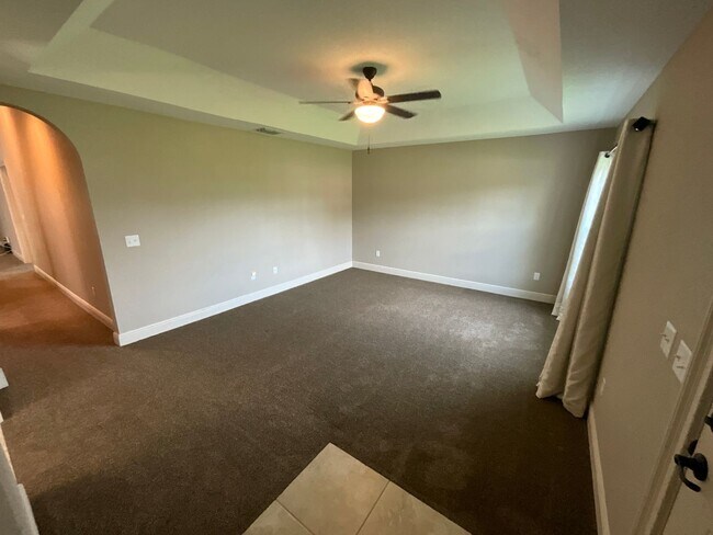Building Photo - 455 Marion Oaks Ln