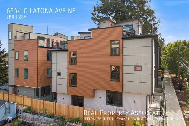 Building Photo - 6544 Latona Ave NE