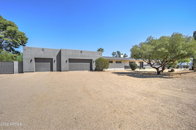 Building Photo - 6902 E Gary Rd