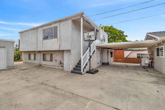 Building Photo - 4745 Choctaw Dr