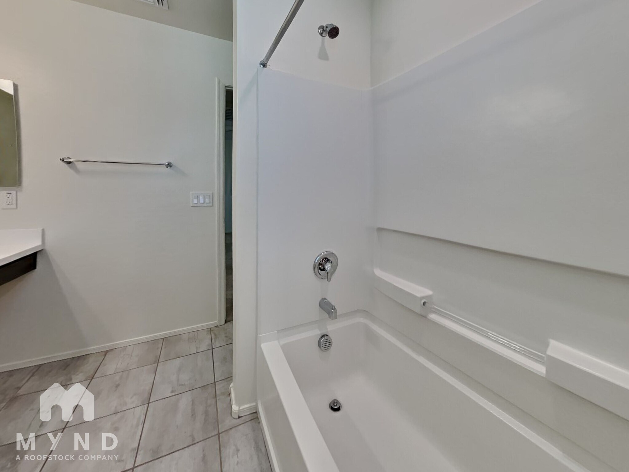 Building Photo - 11678 N 166th Dr