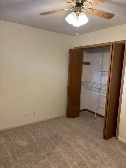 Building Photo - 6172 Brynwood Dr