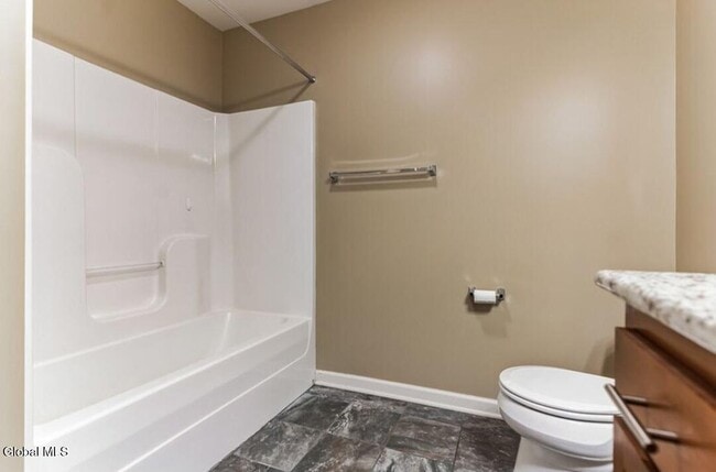 Building Photo - 15 Clarice Ln