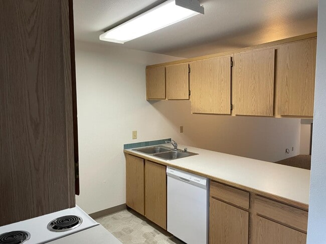 Building Photo - 3160 Adams Ave