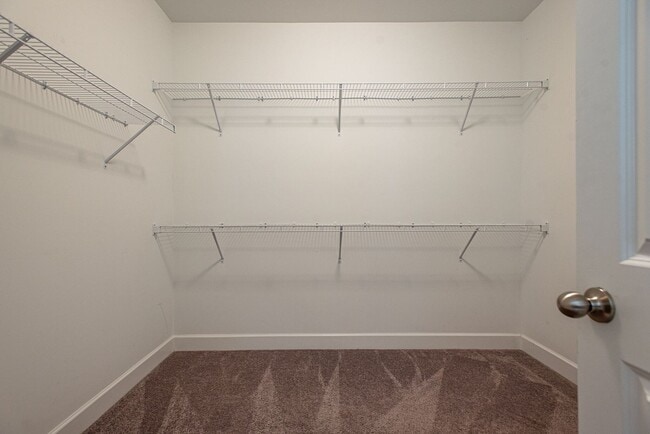Building Photo - **RARE, WELL-APPOINTED, ONE-LEVEL HOME WIT...
