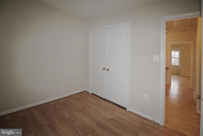 Building Photo - 316 Cherry Ct