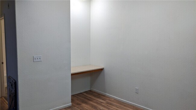 Building Photo - 41410 Juniper St