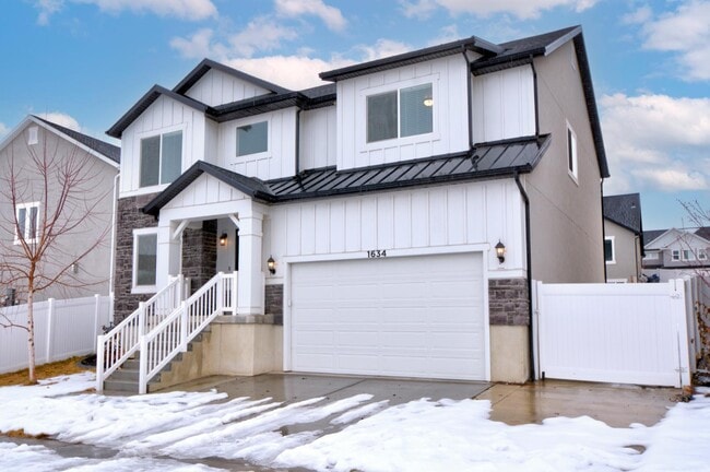 Building Photo - 1634 Gannett Dr