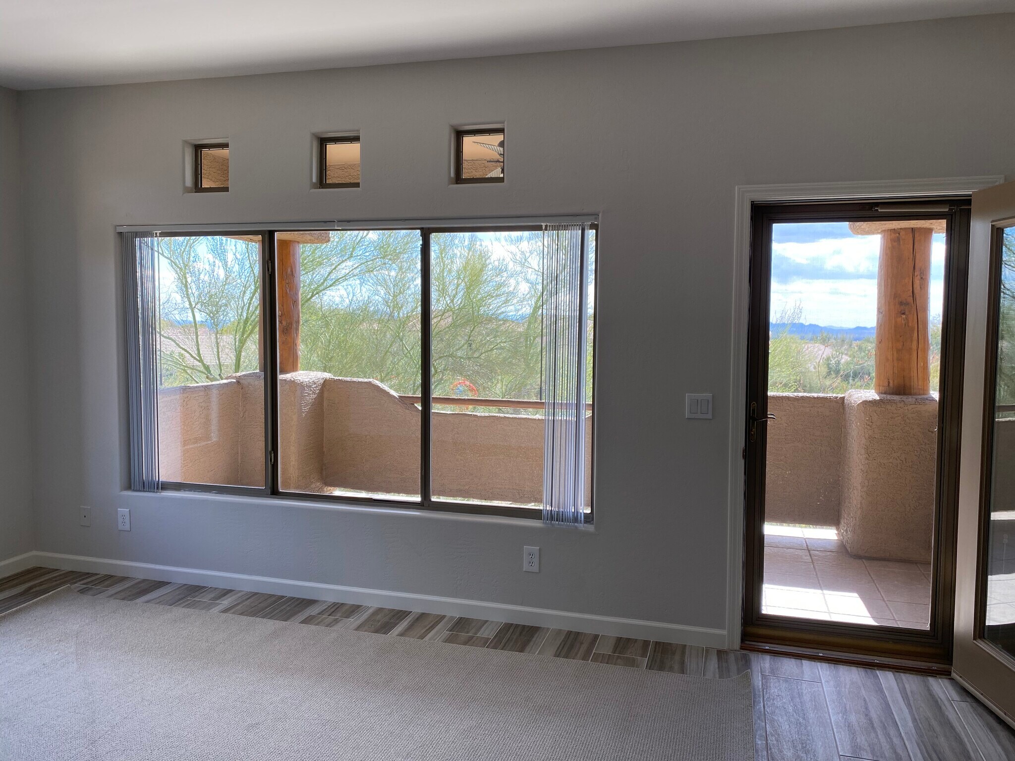 Building Photo - 8880 E Paraiso Dr