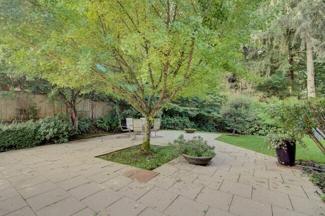 Building Photo - 4Bd/1.75Ba Seattle House