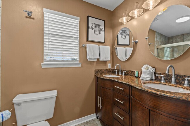 Building Photo - 4465 Clipper Cove