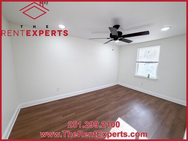 Building Photo - 1051 Lubel Ave