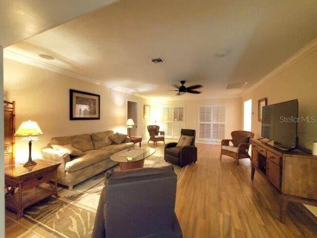 Building Photo - 1309 Columbian Dr