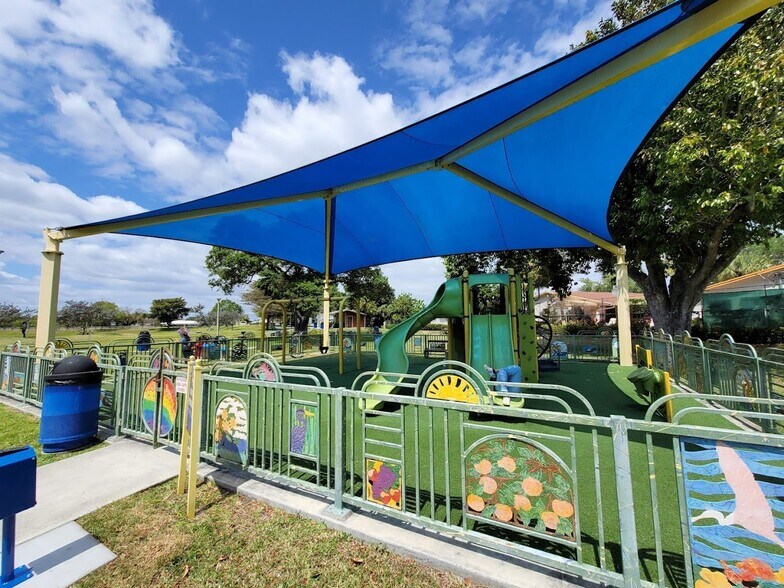 Building Photo - 2267 NW 52nd Ct