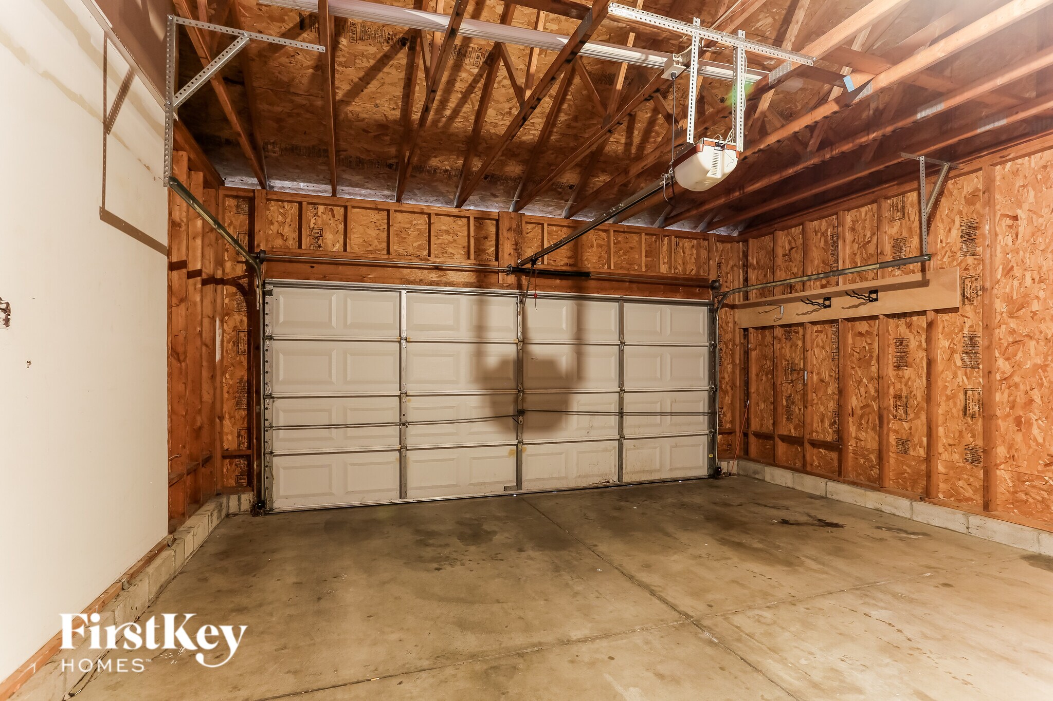 Building Photo - 5842 Rothrock Ct
