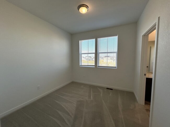 Building Photo - Beautiful New Build in the Heart of Timnat...