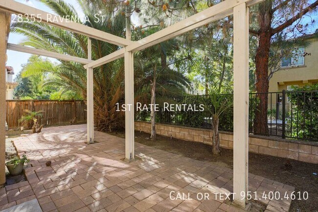 Building Photo - 28355 Ravenna St