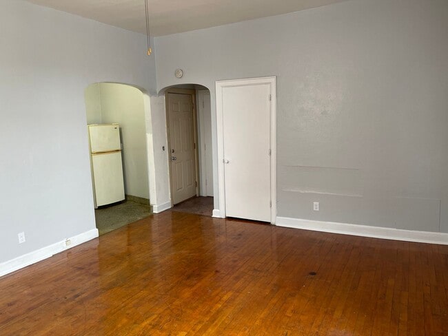 Primary Photo - Large one room efficiency with large kitchen