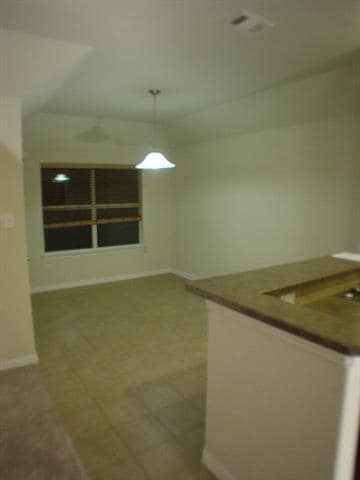 Building Photo - 209 Bird Creek Dr