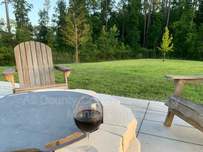 Building Photo - 261 Starnberg Ct