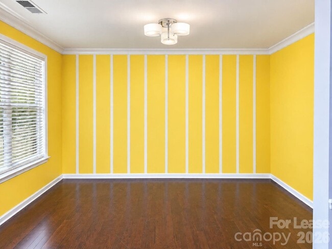 Building Photo - 2642 Treeline Dr