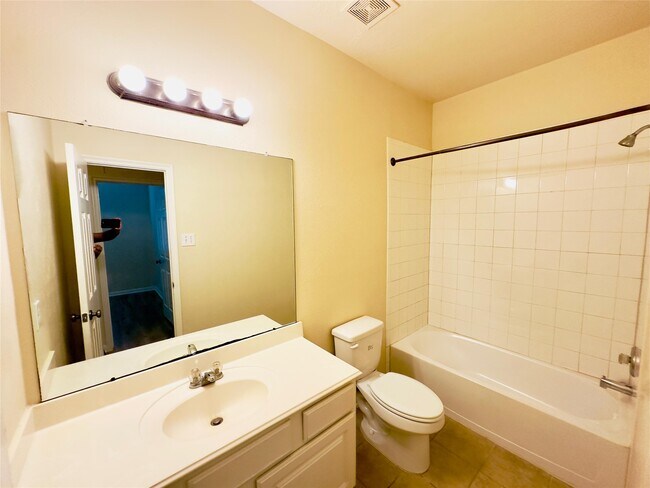 Building Photo - 1919 Spring Cliff Court